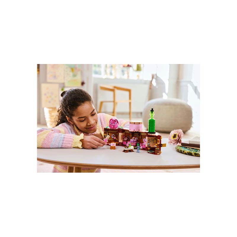 LEGO Wicked - 75683 Glinda en Elphaba's slaapzaal