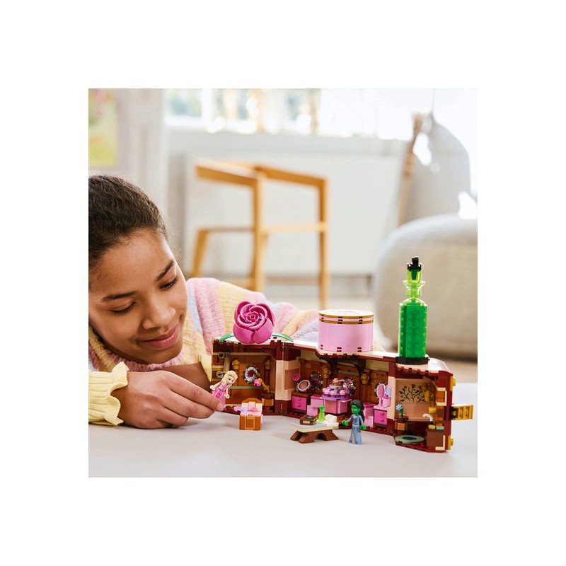 LEGO Wicked - 75683 Glinda en Elphaba's slaapzaal