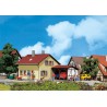 Faller, Kolonistenhuis met aanbouw, H0 1:87