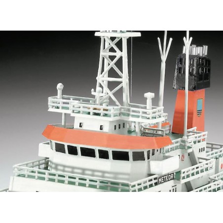 German Research Vessel Meteor, Revell