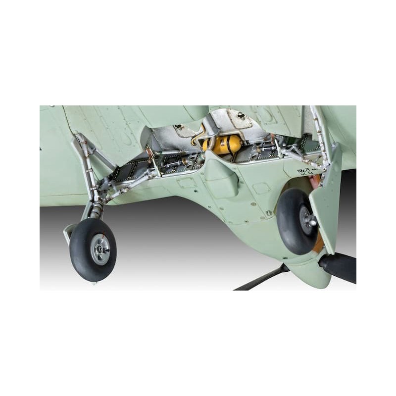 Hawker Hurricane mk IIb 1:32, Revell