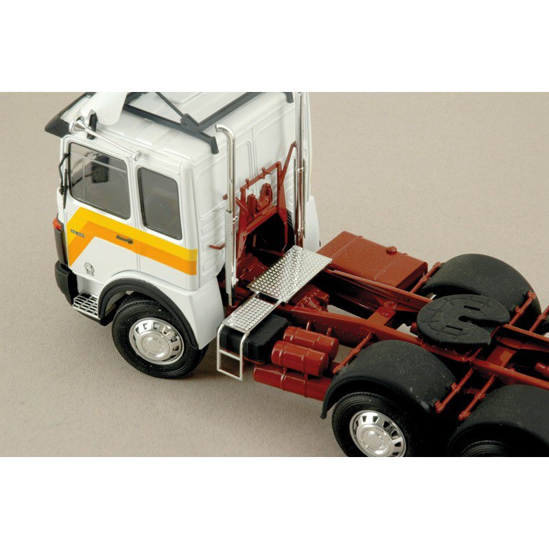 MAN 26.321 Formel Six 1:24, Italeri