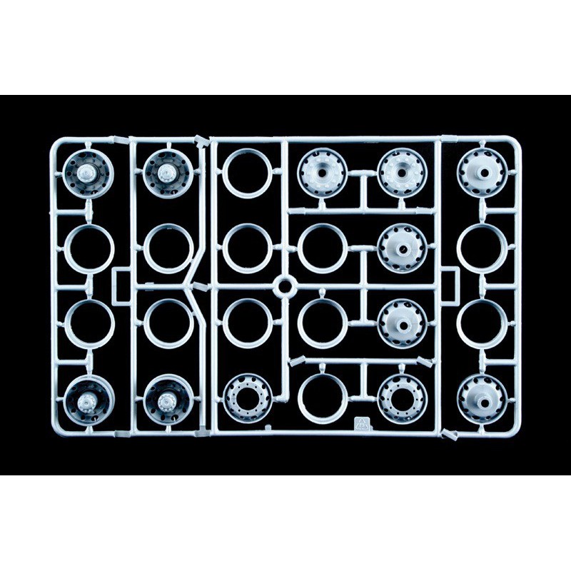 MAN 26.321 Formel Six 1:24, Italeri