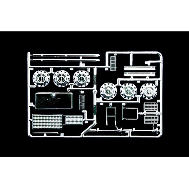 MAN 26.321 Formel Six 1:24, Italeri