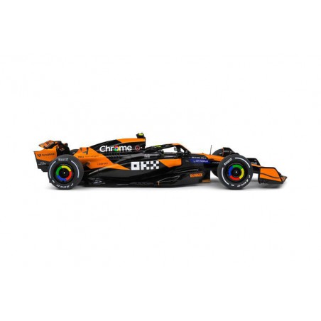 McLaren MCL38 F1 Nr4 Lando Norris Miami GP '24 1e (Zwart/Oranje) - 1:18 - Solido