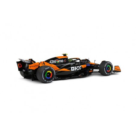 McLaren MCL38 F1 Nr4 Lando Norris Miami GP '24 1e (Zwart/Oranje) - 1:18 - Solido