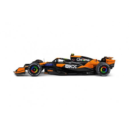 McLaren MCL38 F1 Nr4 Lando Norris Miami GP '24 1e (Zwart/Oranje) - 1:18 - Solido