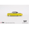 Lincoln Capri Hot Rot (Geel) 1:64, Mini GT (794)