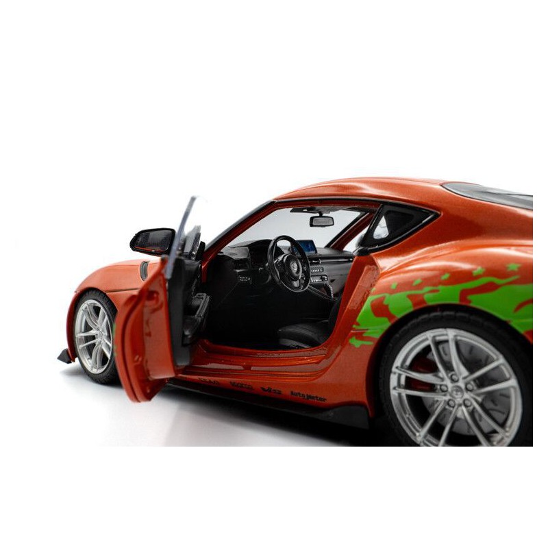 Toyota GR Supra Tribute '24 (Oranje) - 1:18 - Solido