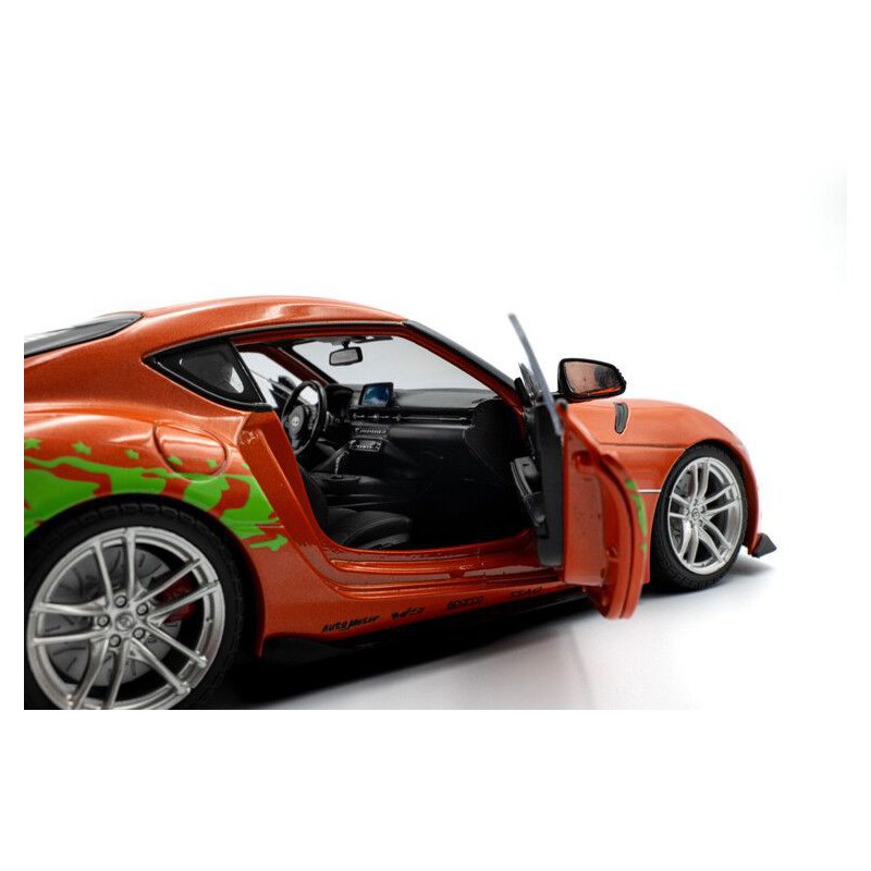Toyota GR Supra Tribute '24 (Oranje) - 1:18 - Solido
