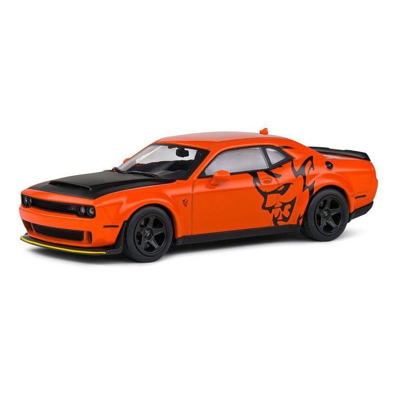 Dodge Challenger SRT Demon '18 (oranje) - 1:43 - Solido