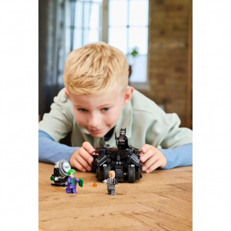 LEGO DC Batman - 76303 Batman Tumbler vs. Two-Face en The Joker