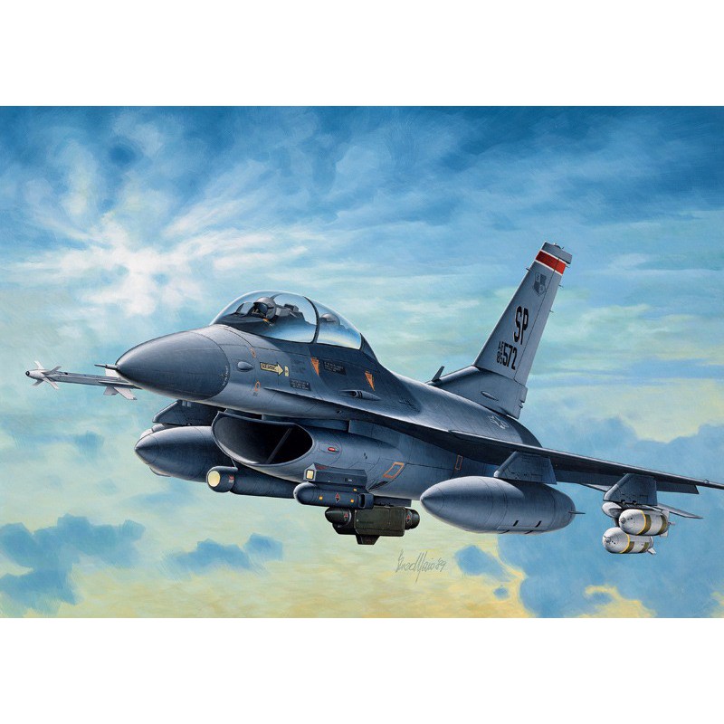 F-16 C/D Night Falcon 1:72, Italeri