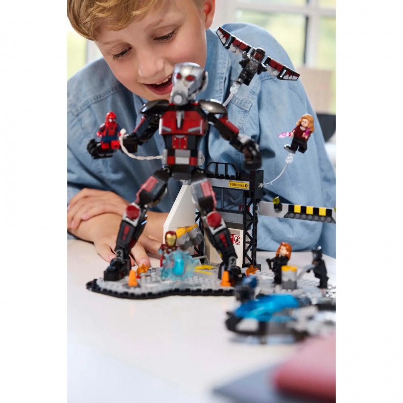 LEGO MARVEL - 76314 Captain America: Civil War actiescène