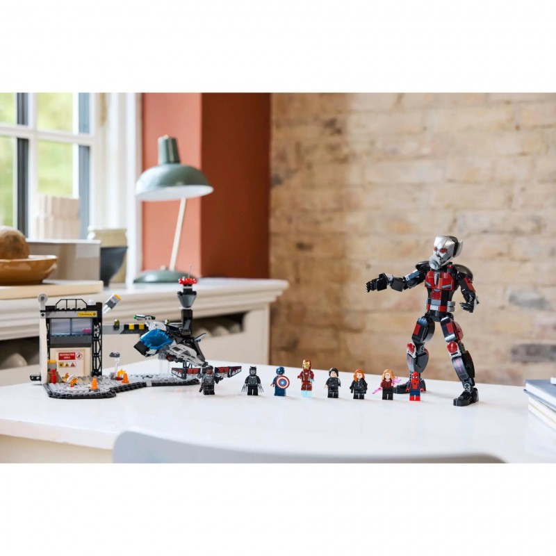 LEGO MARVEL - 76314 Captain America: Civil War actiescène