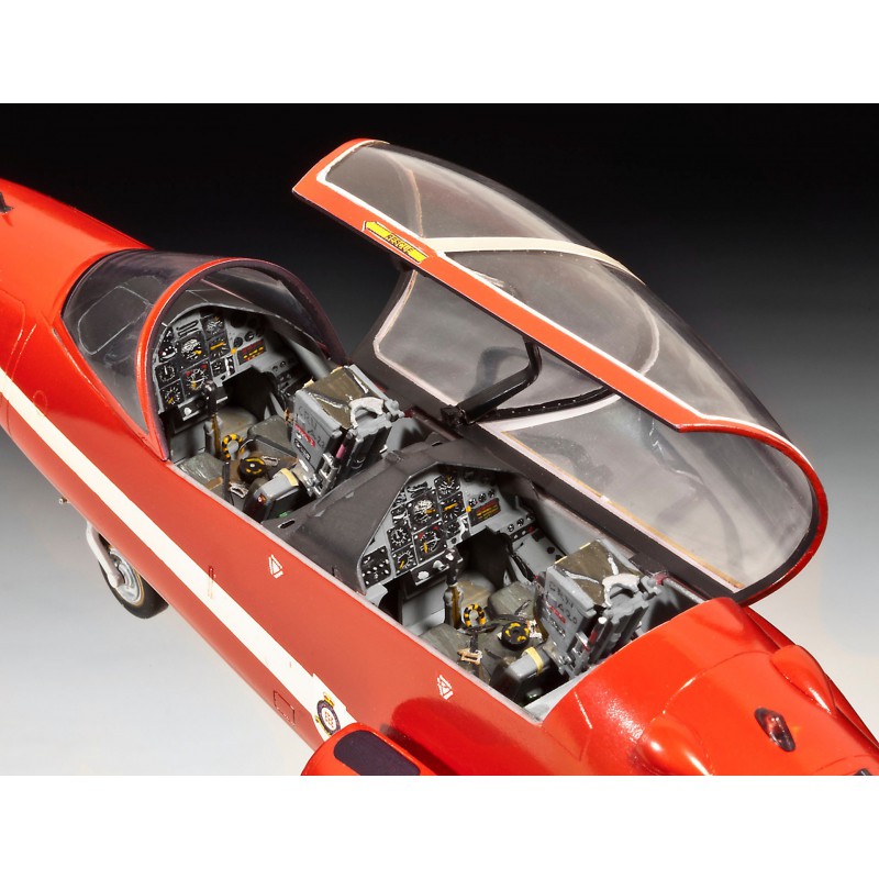 BAe Hawk T.1A RAF Red Arrows 1:32, Revell