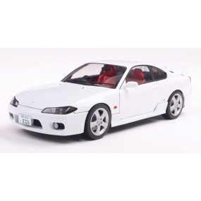 Nissan Silvia S15 (wit) - 1:18 - Solido