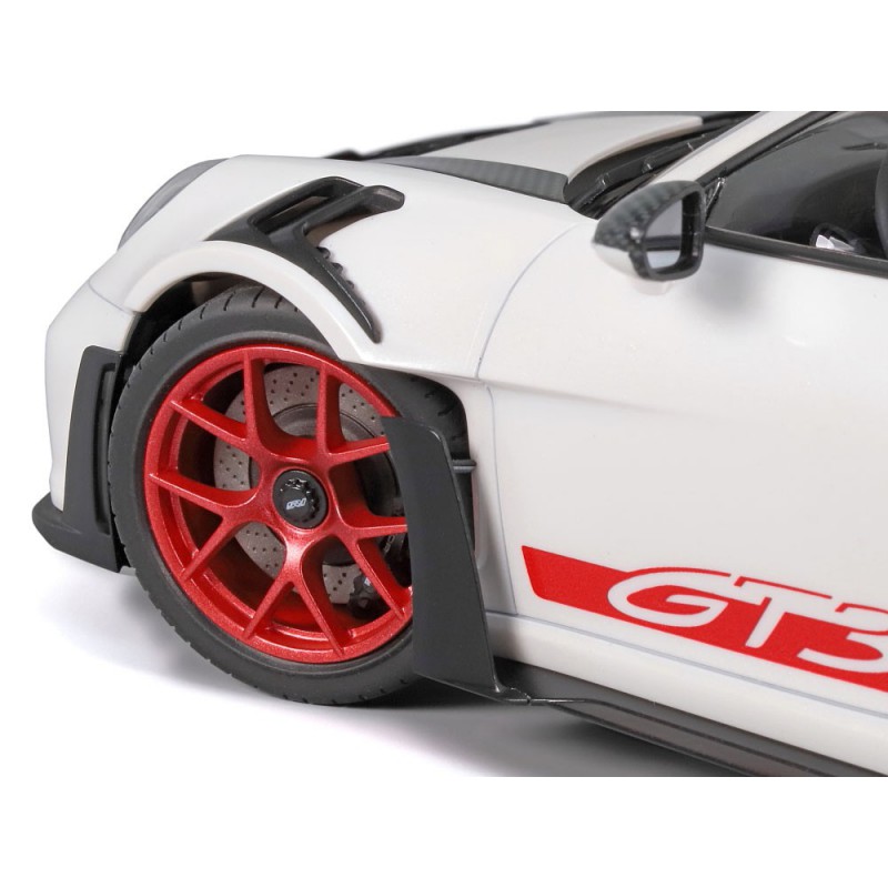 Porsche 911 GT3 RS (992) 1:24, Tamiya