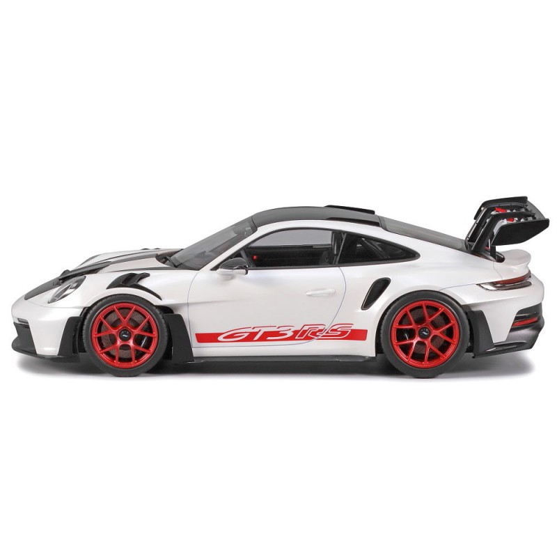 Porsche 911 GT3 RS (992) 1:24, Tamiya