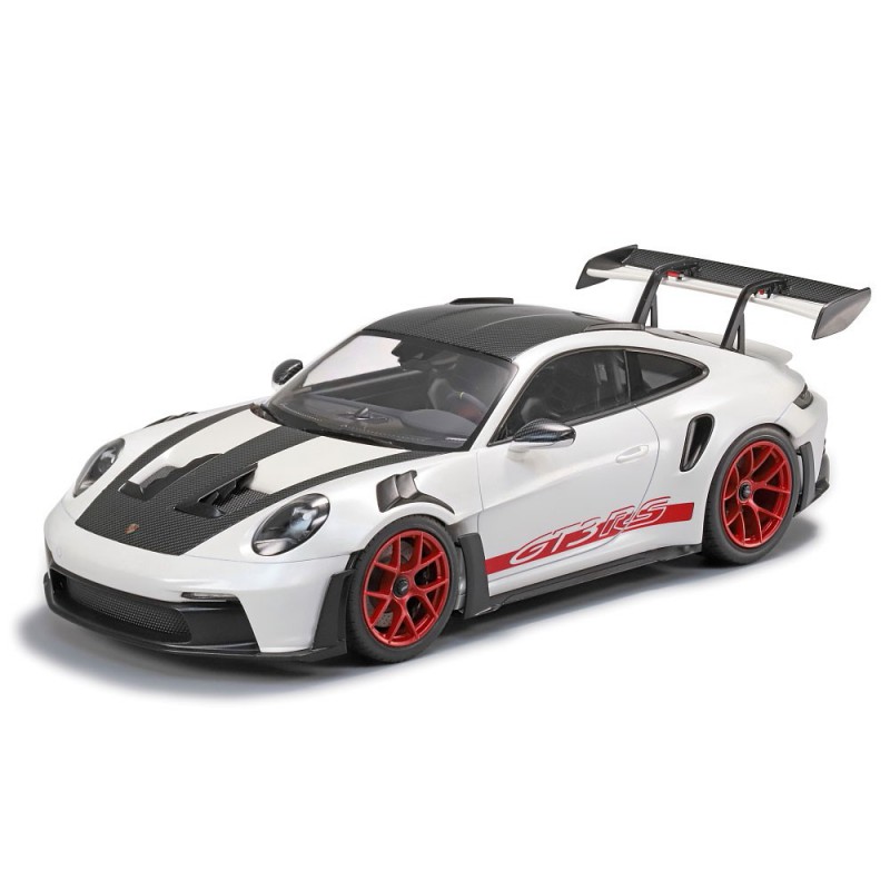 Porsche 911 GT3 RS (992) 1:24, Tamiya