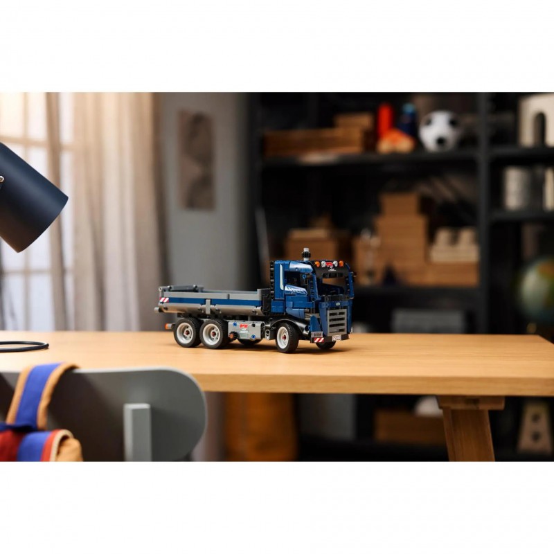 LEGO TECHNIC - 42203 Vrachtwagen met kiepfunctie