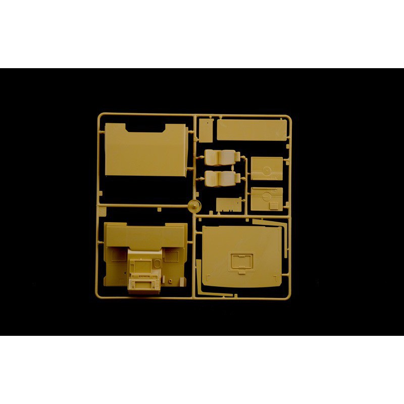 Volvo F12 Intercooler low roof, 1:24, Italeri