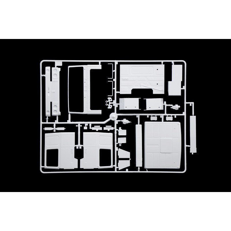 Volvo F12 Intercooler low roof, 1:24, Italeri