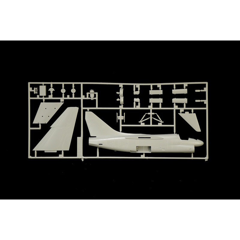 A-7E Corsair II 1:72, Italeri