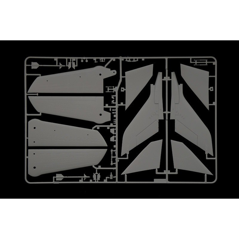 Tornado GR.1/IDS (war thunder) 1:48, Italeri