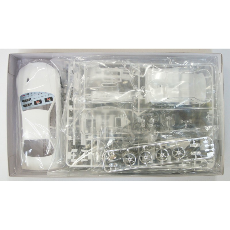 Nissan Skyline GT-R R34 V-Spec II 1:24, Tamiya