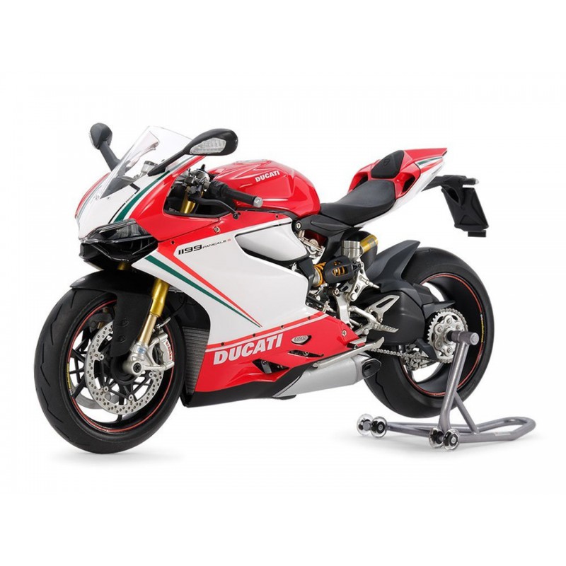 Ducati 1199 Panigale S Tricolore 1:12, Tamiya