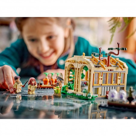 LEGO HARRY POTTER - 76445 Kasteel Zweinstein: Kruidenkundeles LEGO HARRY POTTER - 76445 Kasteel Zweinstein: Kruidenkundeles