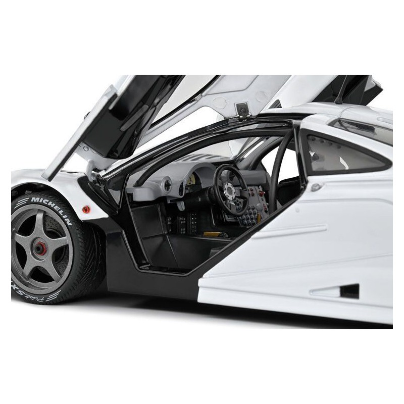 McLaren F1 GTR Short tail '96 (wit) - 1:18 - Solido