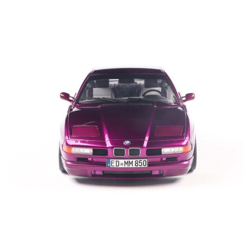 BMW 850 (E31) CSI '91, paars (Daytona Violet) - 1:18 - Solido