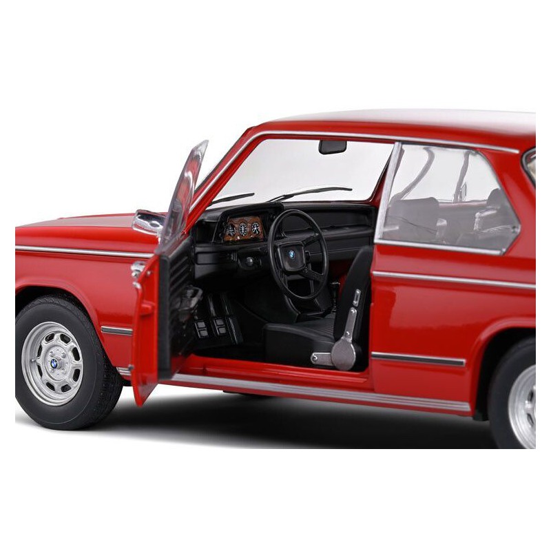 BMW 1602 '71 (rood) - 1:18 - Solido