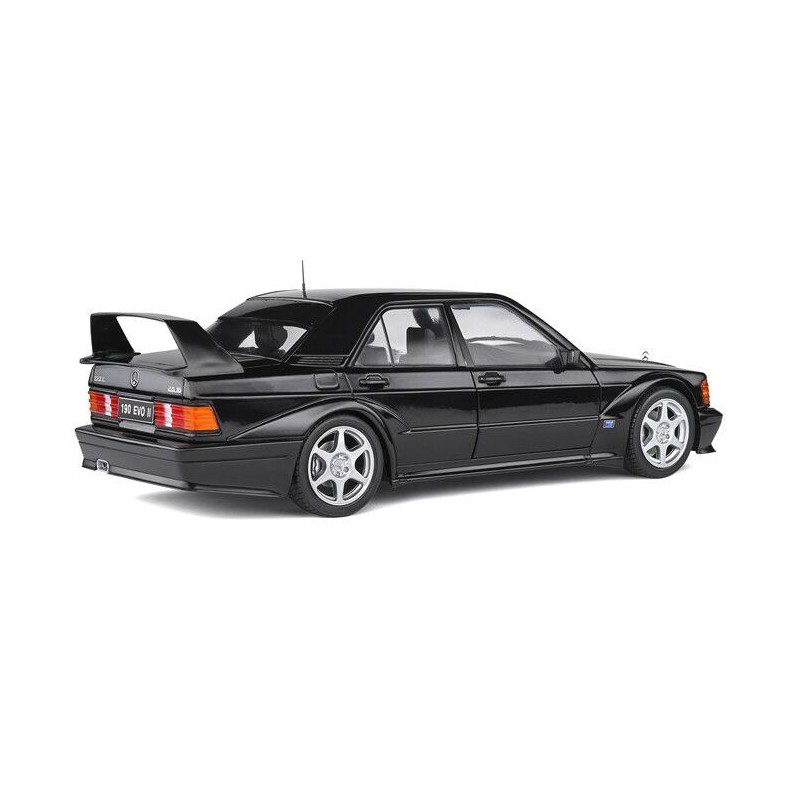 Mercedes Benz 190E Evo2, zwart - 1:18 - Solido