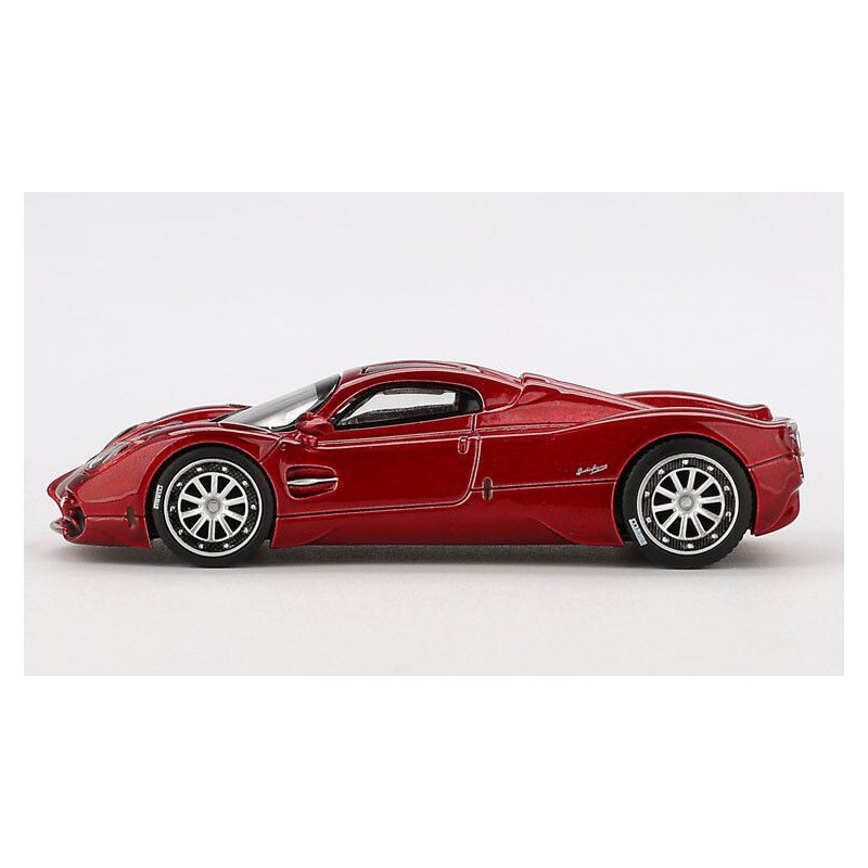 Pagani Utopia '23, (Dubai rood),1:64, BBR Models