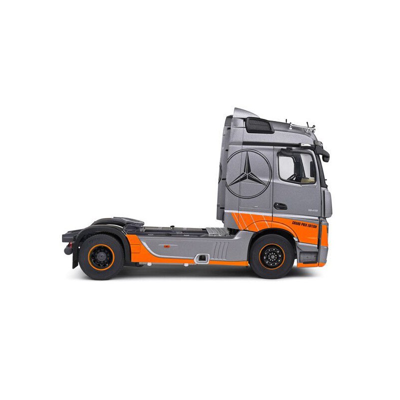 Mercedes Benz Actros B. Grand Prix Edition '19, (Zilver) - 1:24 - Solido