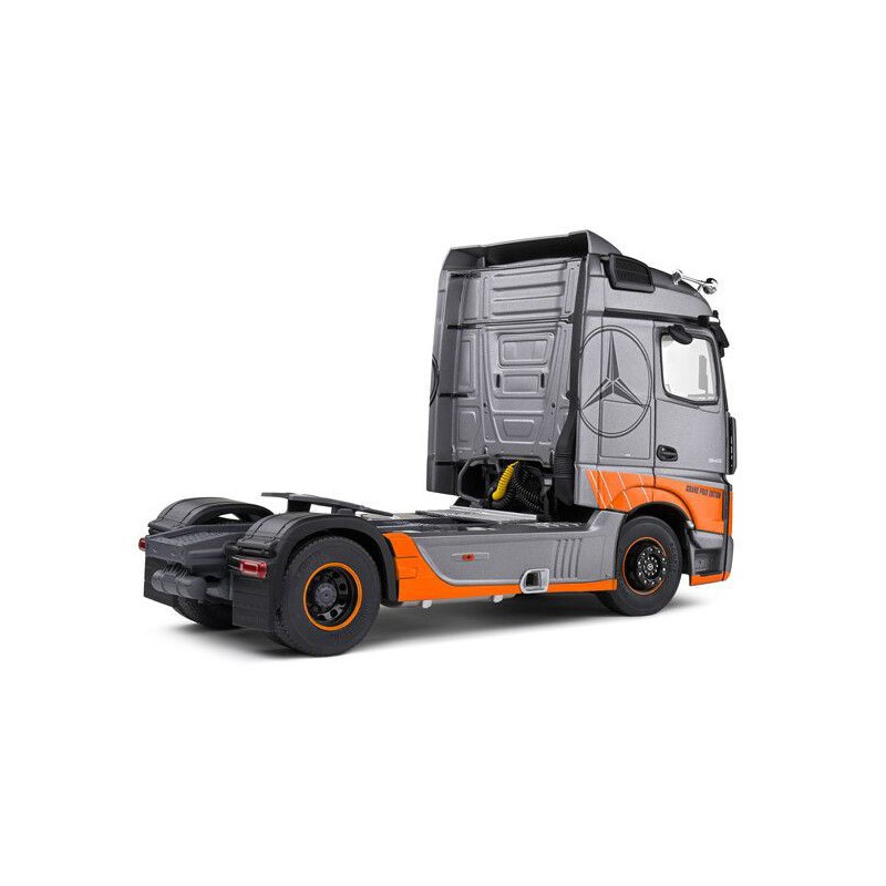 Mercedes Benz Actros B. Grand Prix Edition '19, (Zilver) - 1:24 - Solido