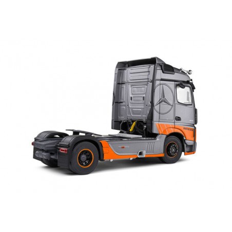 Mercedes Benz Actros B. Grand Prix Edition '19, (Zilver) - 1:24 - Solido
