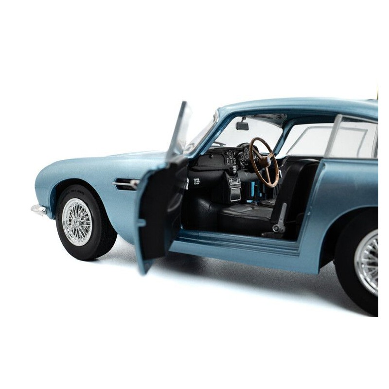 Aston Martin DB5 '64, (Blauw Metallic) - 1:18 - Solido