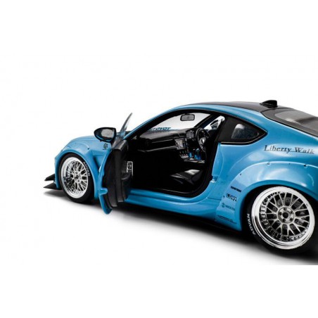 Toyota GR86 Liberty Walk body kit '24, (Blauw) - 1:18 - Solido