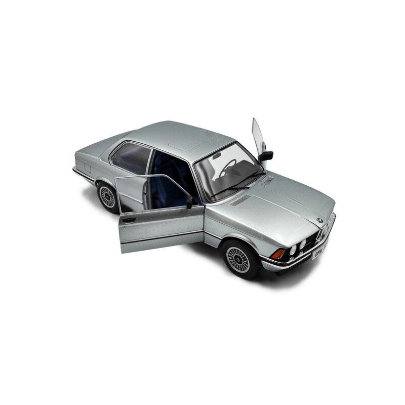BMW 323I (E21) '80, blauw metallic (Saffierblauw) - 1:18 - Solido