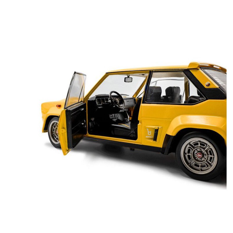 Fiat 131 Abarth '80 (Geel) - 1:18 - Solido