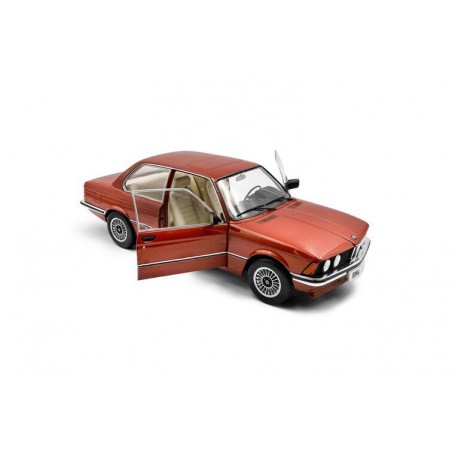 BMW 323I (E21) '80, rood metallic (Kastanje rood) - 1:18 - Solido