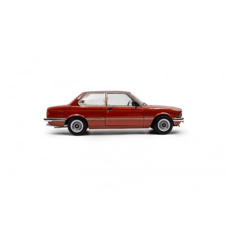 BMW 323I (E21) '80, rood metallic (Kastanje rood) - 1:18 - Solido