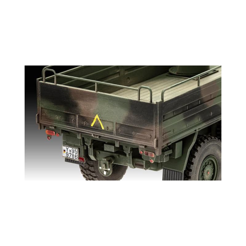 MAN 10t Milgl Truck 8x8, 1:35, Revell