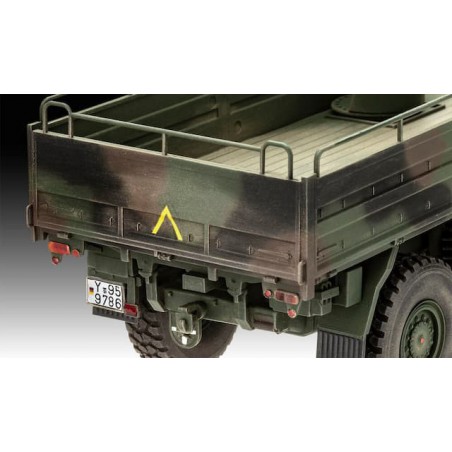 MAN 10t Milgl Truck 8x8, 1:35, Revell
