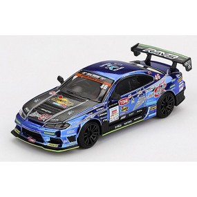 Nissan Silvia S15 nr70 D-Max Racing D1 GP 2023, Mini GT (blister verpakking)