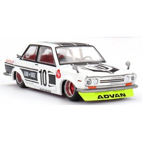 Datsun 510 Street Team XMM V1 1:64, Mini GT (176)